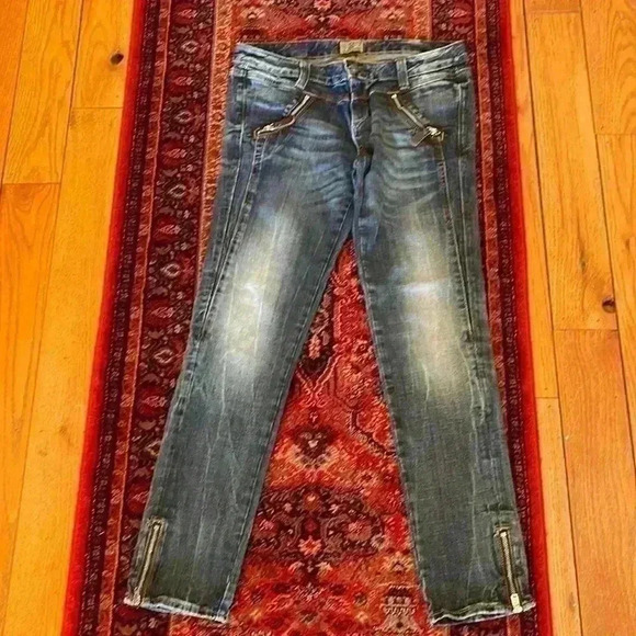 Super comfortable, Bebock For Xpress skinny jeans. - Picture 1 of 10
